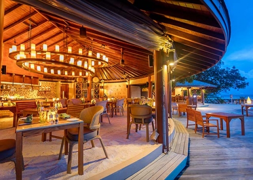 センターララスフシ / Centara Ras Fushi Resort & Spa【北マーレ環礁】
