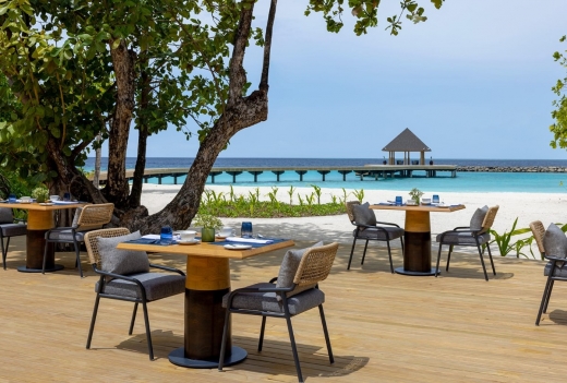 アヴァニ+ フェアズ モルディブ リゾート / Avani+ Fares Maldives Resort【バア環礁】