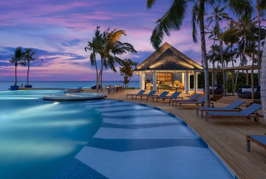 アヴァニ+ フェアズ モルディブ リゾート / Avani+ Fares Maldives Resort【バア環礁】